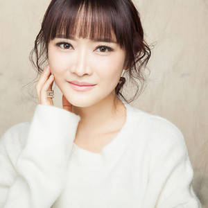 高瑕资料,高瑕最新歌曲,高瑕MV视频,高瑕音乐专辑,高瑕好听的歌