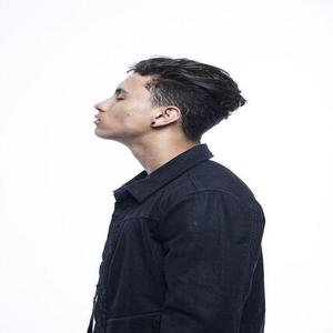 Luca Gilliot资料,Luca Gilliot最新歌曲,Luca GilliotMV视频,Luca Gilliot音乐专辑,Luca Gilliot好听的歌