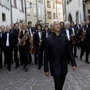Moscow Virtuosi资料,Moscow Virtuosi最新歌曲,Moscow VirtuosiMV视频,Moscow Virtuosi音乐专辑,Moscow Virtuosi好听的歌