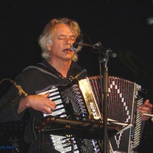 Lars Hollmer资料,Lars Hollmer最新歌曲,Lars HollmerMV视频,Lars Hollmer音乐专辑,Lars Hollmer好听的歌