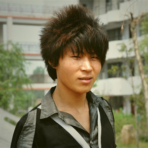 赵易龙资料,赵易龙最新歌曲,赵易龙MV视频,赵易龙音乐专辑,赵易龙好听的歌