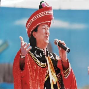 曹新华