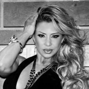 Sarah Mattea资料,Sarah Mattea最新歌曲,Sarah MatteaMV视频,Sarah Mattea音乐专辑,Sarah Mattea好听的歌