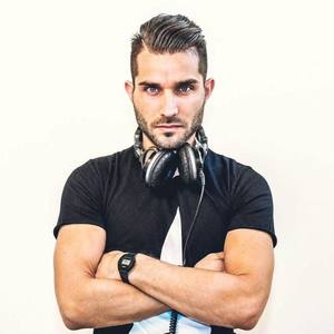 Fabien Pizar资料,Fabien Pizar最新歌曲,Fabien PizarMV视频,Fabien Pizar音乐专辑,Fabien Pizar好听的歌