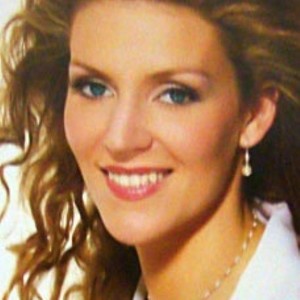 Ilona Knopfler资料,Ilona Knopfler最新歌曲,Ilona KnopflerMV视频,Ilona Knopfler音乐专辑,Ilona Knopfler好听的歌