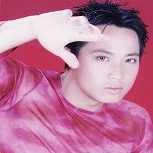 Johnny Dũng资料,Johnny Dũng最新歌曲,Johnny DũngMV视频,Johnny Dũng音乐专辑,Johnny Dũng好听的歌