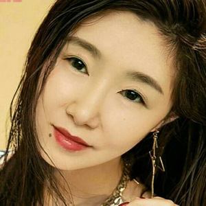 灵韵资料,灵韵最新歌曲,灵韵MV视频,灵韵音乐专辑,灵韵好听的歌