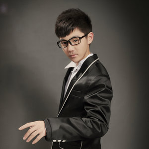 黎清源资料,黎清源最新歌曲,黎清源MV视频,黎清源音乐专辑,黎清源好听的歌