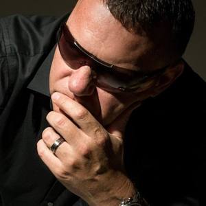 Andrew Manning资料,Andrew Manning最新歌曲,Andrew ManningMV视频,Andrew Manning音乐专辑,Andrew Manning好听的歌