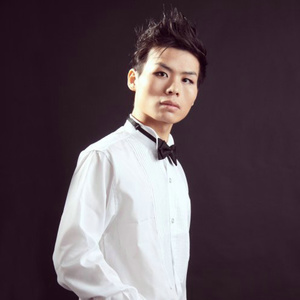 邓骅轩资料,邓骅轩最新歌曲,邓骅轩MV视频,邓骅轩音乐专辑,邓骅轩好听的歌