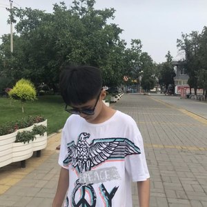 梁华然资料,梁华然最新歌曲,梁华然MV视频,梁华然音乐专辑,梁华然好听的歌