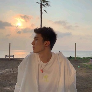 君逸不会弹唱资料,君逸不会弹唱最新歌曲,君逸不会弹唱MV视频,君逸不会弹唱音乐专辑,君逸不会弹唱好听的歌