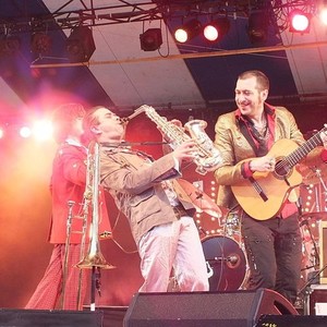 La Caravane Passe资料,La Caravane Passe最新歌曲,La Caravane PasseMV视频,La Caravane Passe音乐专辑,La Caravane Passe好听的歌