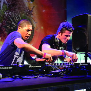 Divini & Warning