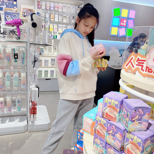 刘语涵资料,刘语涵最新歌曲,刘语涵MV视频,刘语涵音乐专辑,刘语涵好听的歌