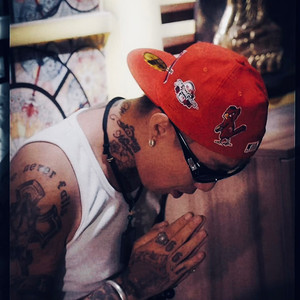 COLORFUL桥资料,COLORFUL桥最新歌曲,COLORFUL桥MV视频,COLORFUL桥音乐专辑,COLORFUL桥好听的歌