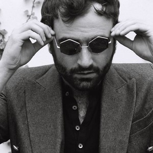 Selim资料,Selim最新歌曲,SelimMV视频,Selim音乐专辑,Selim好听的歌