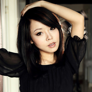 王雅娴资料,王雅娴最新歌曲,王雅娴MV视频,王雅娴音乐专辑,王雅娴好听的歌