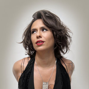 Silvia Machete资料,Silvia Machete最新歌曲,Silvia MacheteMV视频,Silvia Machete音乐专辑,Silvia Machete好听的歌