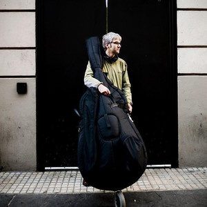 Alexis Cuadrado资料,Alexis Cuadrado最新歌曲,Alexis CuadradoMV视频,Alexis Cuadrado音乐专辑,Alexis Cuadrado好听的歌