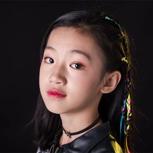 何润芝资料,何润芝最新歌曲,何润芝MV视频,何润芝音乐专辑,何润芝好听的歌