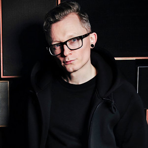 主题曲 - answer 铁甲人 giant robo