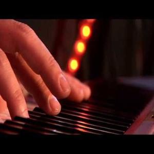 Mathilda创作的原声 (Live)