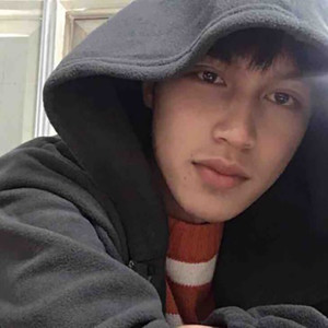 何炳阳资料,何炳阳最新歌曲,何炳阳MV视频,何炳阳音乐专辑,何炳阳好听的歌