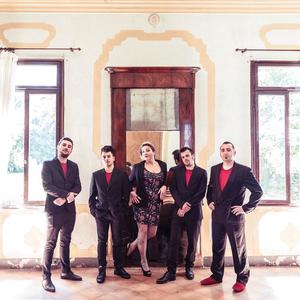 Bomba Titinka资料,Bomba Titinka最新歌曲,Bomba TitinkaMV视频,Bomba Titinka音乐专辑,Bomba Titinka好听的歌