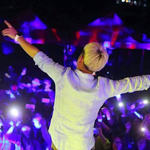 大龙资料,大龙最新歌曲,大龙MV视频,大龙音乐专辑,大龙好听的歌