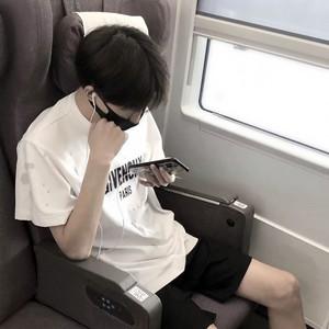 耀眼哥哥资料,耀眼哥哥最新歌曲,耀眼哥哥MV视频,耀眼哥哥音乐专辑,耀眼哥哥好听的歌