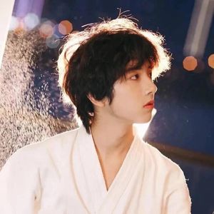 许三七资料,许三七最新歌曲,许三七MV视频,许三七音乐专辑,许三七好听的歌