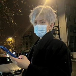 王维资料,王维最新歌曲,王维MV视频,王维音乐专辑,王维好听的歌