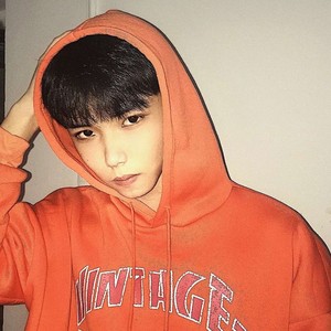 何正远资料,何正远最新歌曲,何正远MV视频,何正远音乐专辑,何正远好听的歌