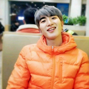 J晨光资料,J晨光最新歌曲,J晨光MV视频,J晨光音乐专辑,J晨光好听的歌