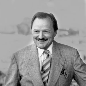 Peter Bowles