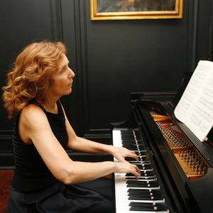 Carolyn Enger资料,Carolyn Enger最新歌曲,Carolyn EngerMV视频,Carolyn Enger音乐专辑,Carolyn Enger好听的歌