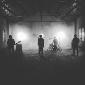 Life Awaits - Fluorescent (国语)