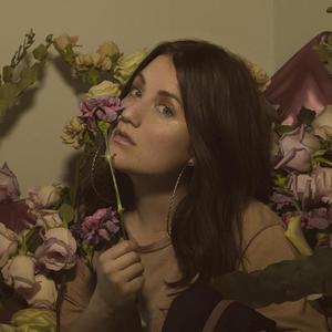 Fanny Bloom资料,Fanny Bloom最新歌曲,Fanny BloomMV视频,Fanny Bloom音乐专辑,Fanny Bloom好听的歌