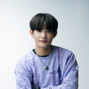 강현우资料,강현우最新歌曲,강현우MV视频,강현우音乐专辑,강현우好听的歌