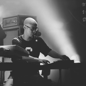 文锐资料,文锐最新歌曲,文锐MV视频,文锐音乐专辑,文锐好听的歌