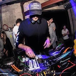 Tiefblau资料,Tiefblau最新歌曲,TiefblauMV视频,Tiefblau音乐专辑,Tiefblau好听的歌