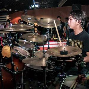 Gilbert资料,Gilbert最新歌曲,GilbertMV视频,Gilbert音乐专辑,Gilbert好听的歌