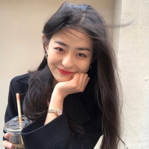 微甜资料,微甜最新歌曲,微甜MV视频,微甜音乐专辑,微甜好听的歌