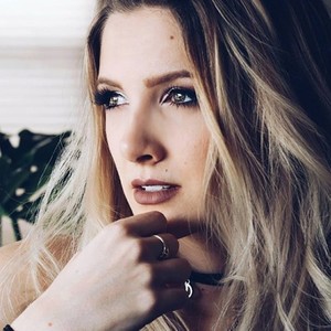 Addie Nicole资料,Addie Nicole最新歌曲,Addie NicoleMV视频,Addie Nicole音乐专辑,Addie Nicole好听的歌