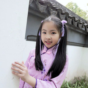 邓琳资料,邓琳最新歌曲,邓琳MV视频,邓琳音乐专辑,邓琳好听的歌