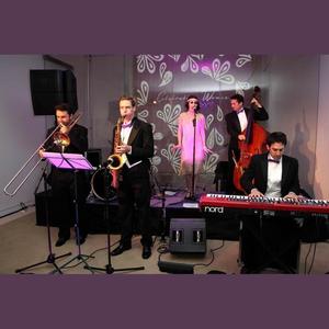 Scott Bradlee & Postmodern Jukebox