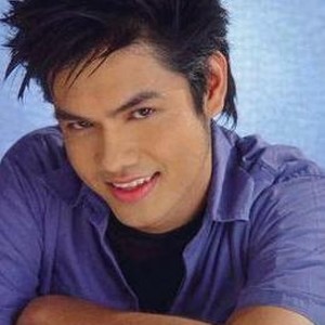 Raymond Manalo资料,Raymond Manalo最新歌曲,Raymond ManaloMV视频,Raymond Manalo音乐专辑,Raymond Manalo好听的歌