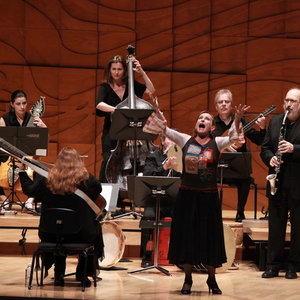 L'Arpeggiata资料,L'Arpeggiata最新歌曲,L'ArpeggiataMV视频,L'Arpeggiata音乐专辑,L'Arpeggiata好听的歌