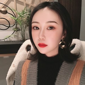 小虎牙资料,小虎牙最新歌曲,小虎牙MV视频,小虎牙音乐专辑,小虎牙好听的歌